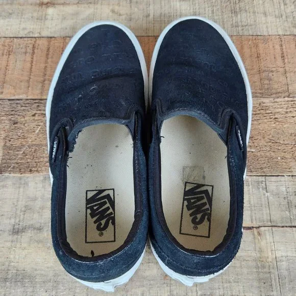 Vans Slip On Platform‎ Women Sz 6 Suede Embossed Letters Casual Classic Black - Picture 6 of 10